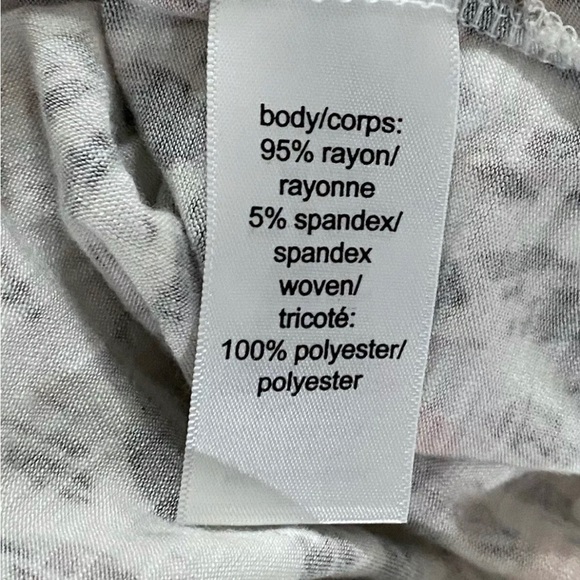 Leopard Print Maurices high low tunic, top blouse women’s small sleeveless - Picture 6 of 11